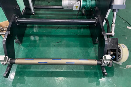 Learn more about Roll to Sheet Cutting Machine— TPT-1100